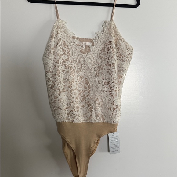 Wayf Lace Bodysuit in Cream and Tan - Picture 1 of 2